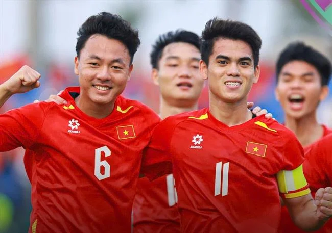 Hình ảnh minh họa quy trình nạp tiền và rút tiền an toàn tại daga68 đăng ký, với các biểu tượng phương thức thanh toán phổ biến.